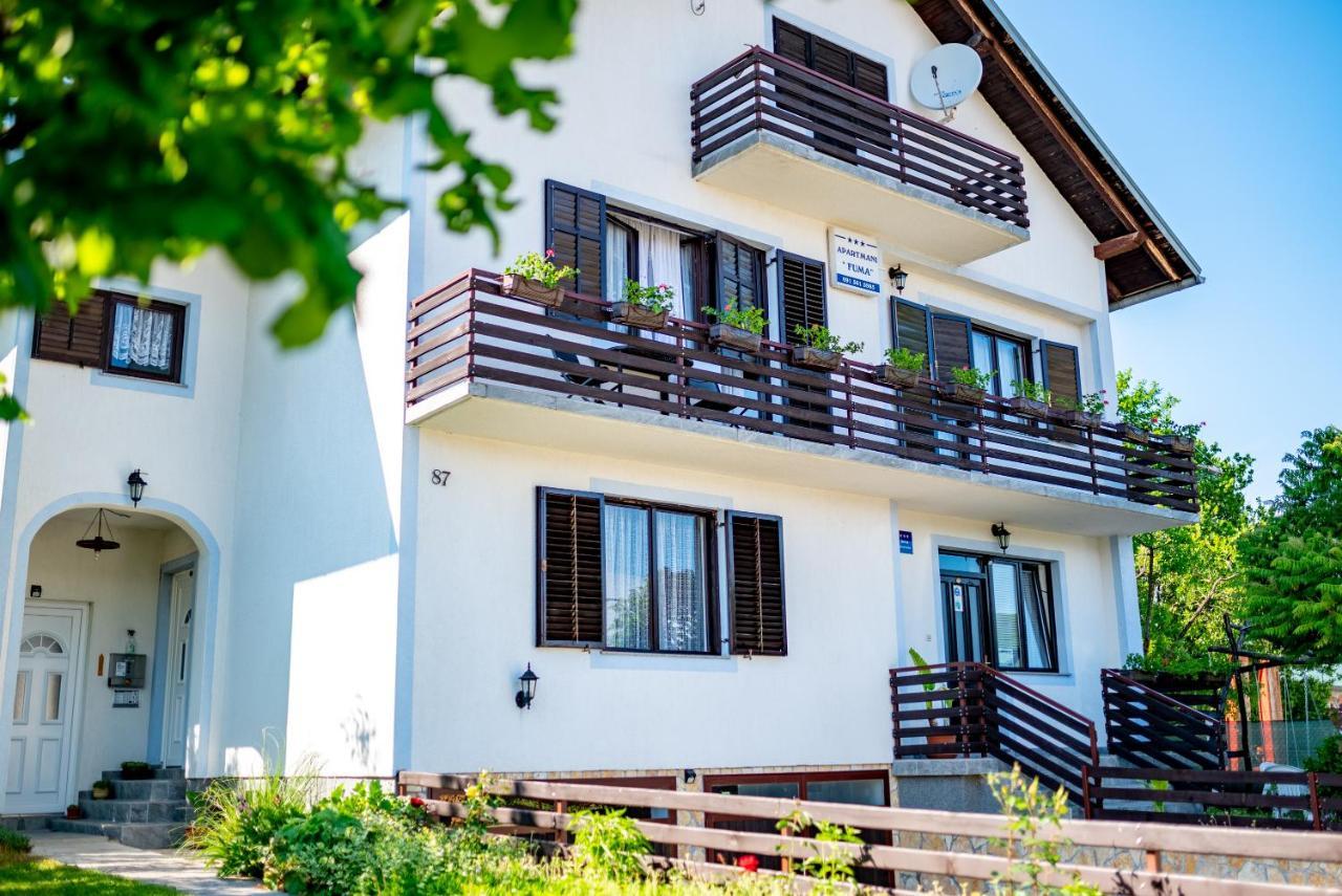 Apartments Fuma Оточац Екстер'єр фото