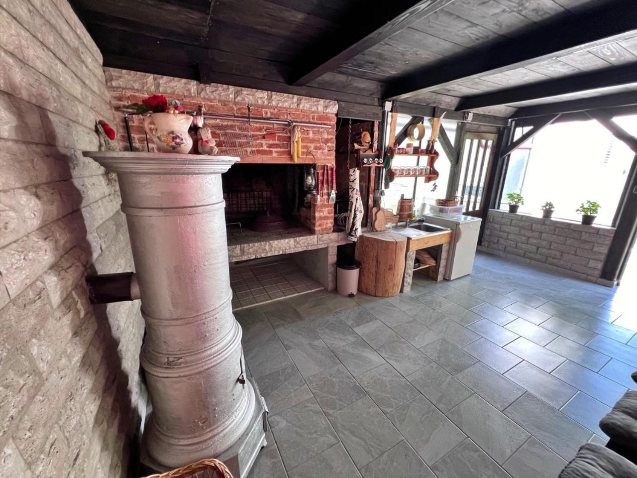 Apartments Fuma Оточац Екстер'єр фото
