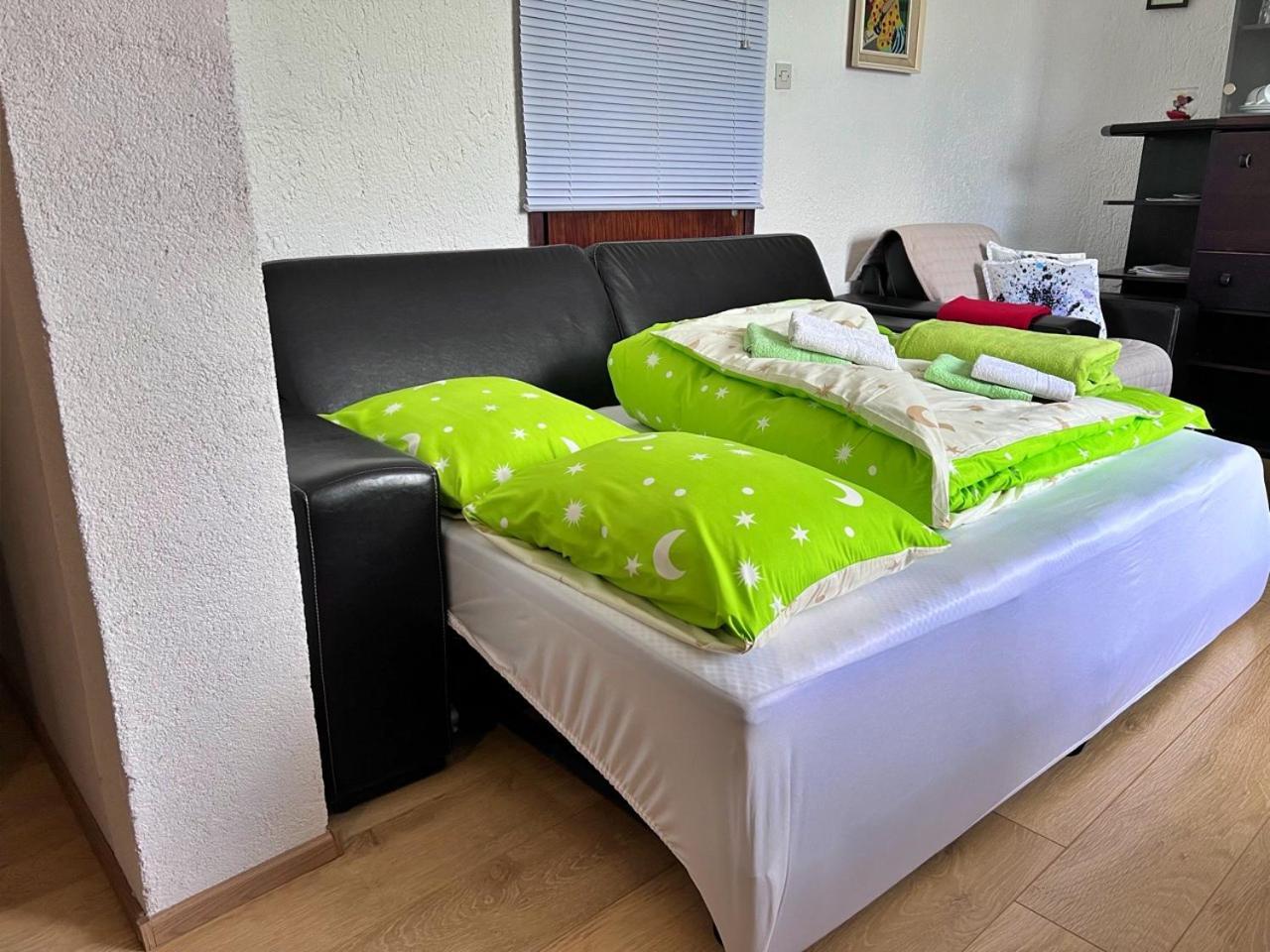 Apartments Fuma Оточац Екстер'єр фото